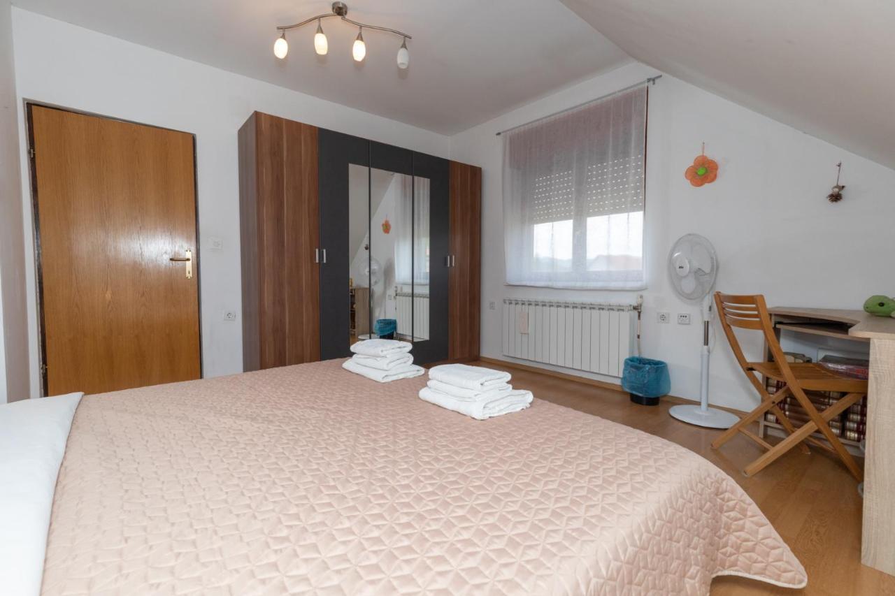 Apartman Skender 3* Ravna Gora Apartment ภายนอก รูปภาพ