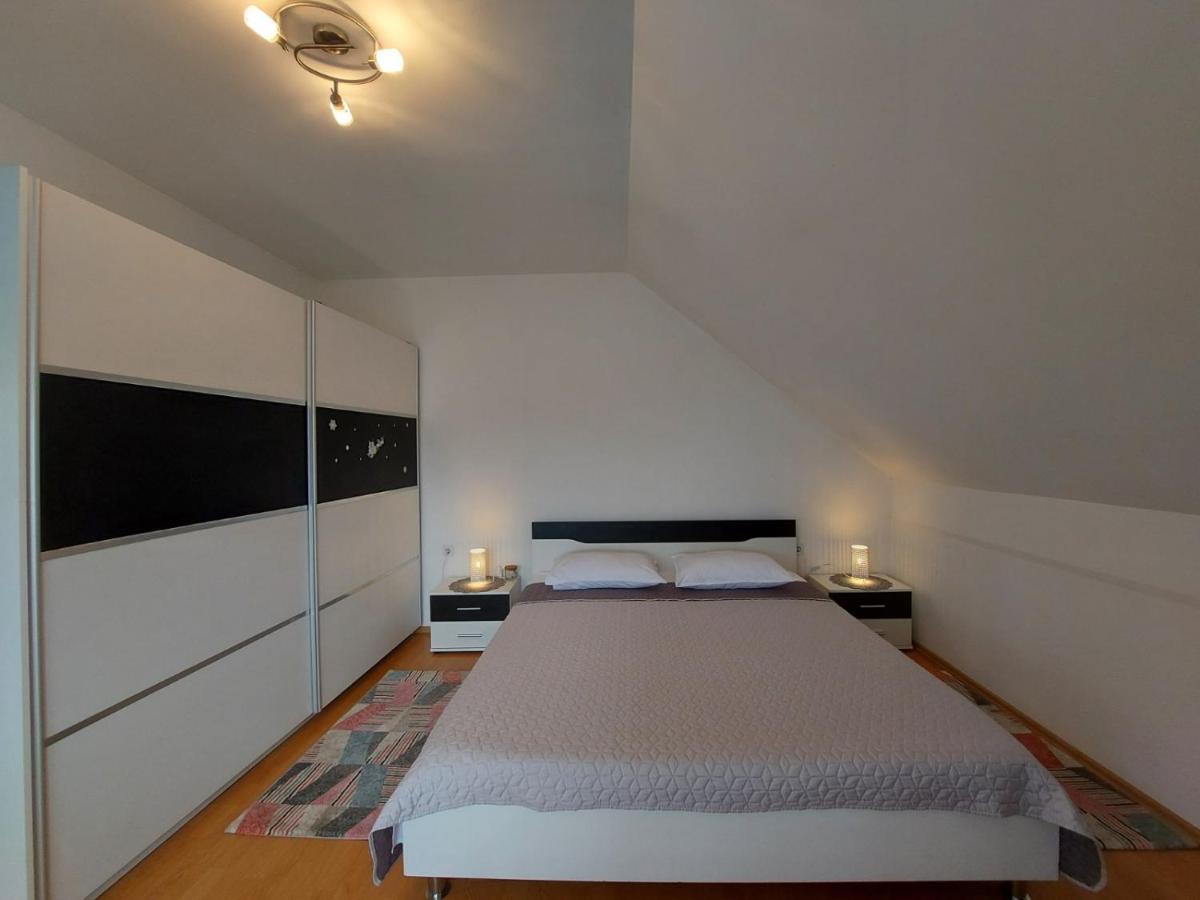 Apartman Skender 3* Ravna Gora Apartment ภายนอก รูปภาพ